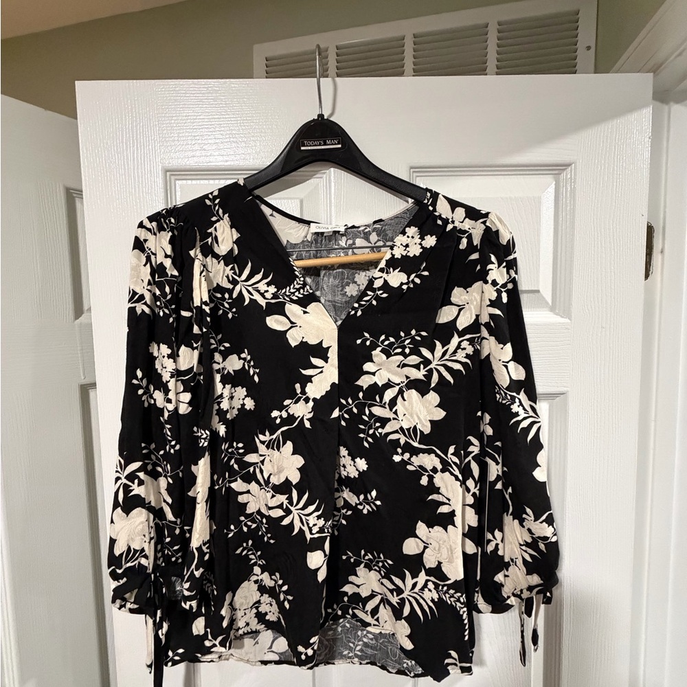 Women's Black Floral V-Neck Blouse with Cream Print